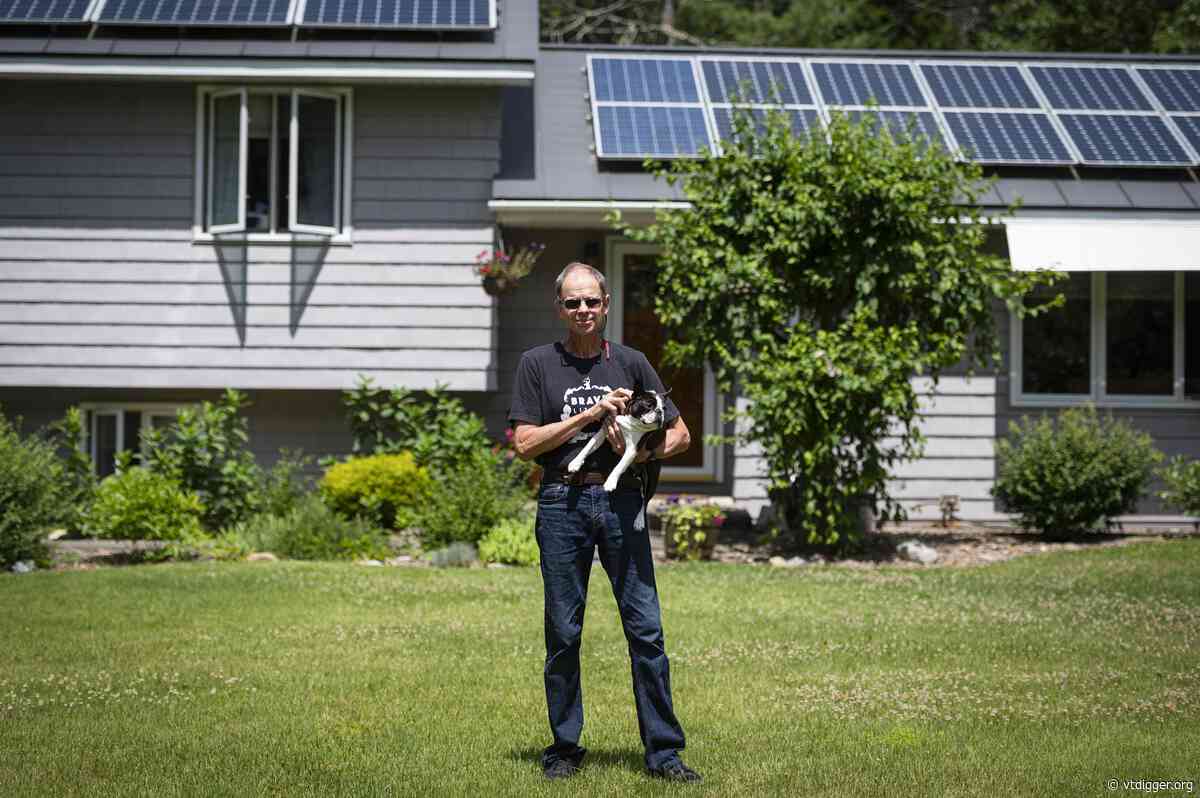 Milton man accuses the town of violating his free speech rights