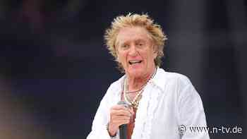 "Oops I did it again": Rod Stewart wird zum siebten Mal Großvater
