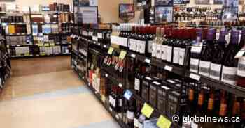 U.S. alcohol may go back on Manitoba shelves, but Kinew urges customers to buy Canadian