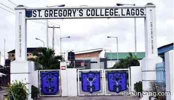Lagos school alumni mark 30th anniversary with solar project