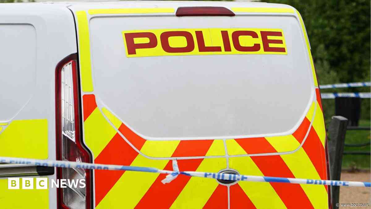 Attempted murder arrest after man stabbed in street
