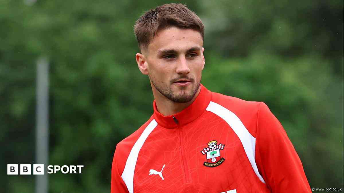 Villa £18m bid for Harwood-Bellis rejected by Southampton
