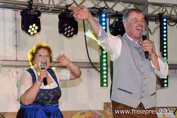 Auch Bauer Bruno und seine Anja feiern mit: Scheunenfest am Samstag in Ottengrün