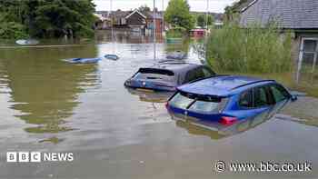 Flash flooding risk as heavy rain hits UK