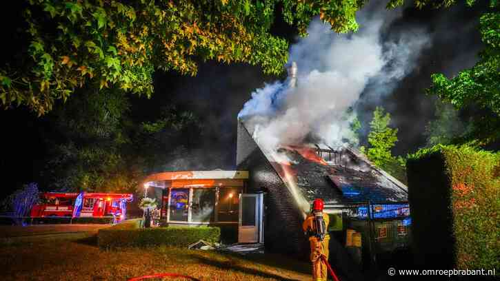 Brand richt grote schade aan bij cafetaria De Luifel in Best
