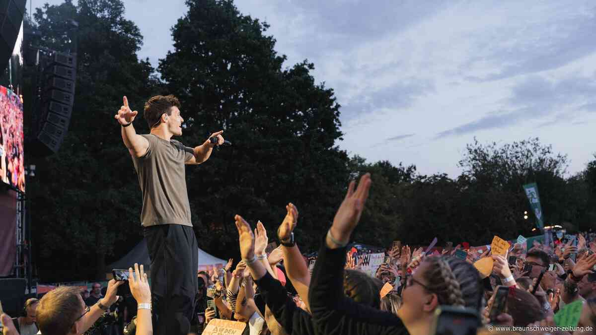 Wincent Weiss‘ Rückkehr ins Raffteichbad: die stärksten Fotos vom Open-Air-Event