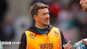 Wales appoint Leicester's Davies as kicking coach
