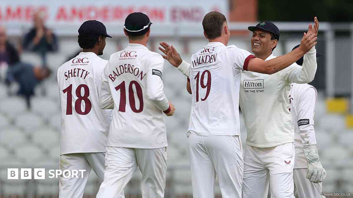 Lancs' Walkden takes debut wicket v Northants on rain-hit day