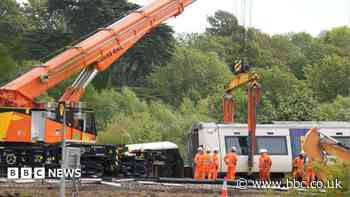 Train derailment carriages moved amid track probe