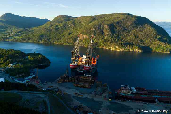 Heerema haalt drie grote ontmantelingsklussen binnen op Britse Noordzee