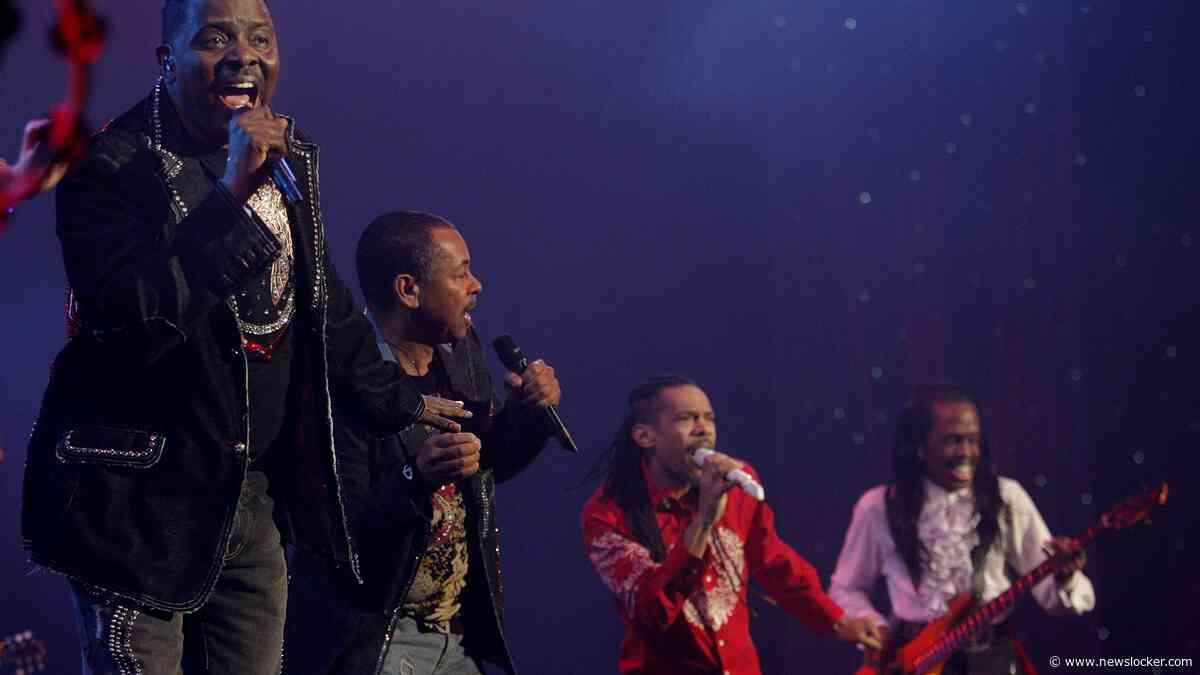 Earth, Wind &amp; Fire-drummer John Paris (59) ontwaakt uit coma, moet onder het mes