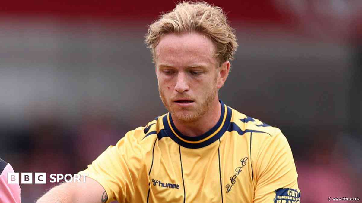AFC Fylde sign York midfielder Olley