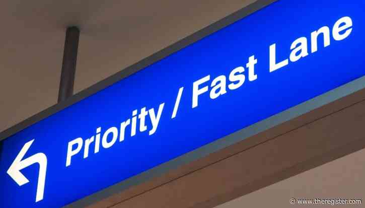 EE invites mobile users to live life in the 5G Fast Lane – for a price