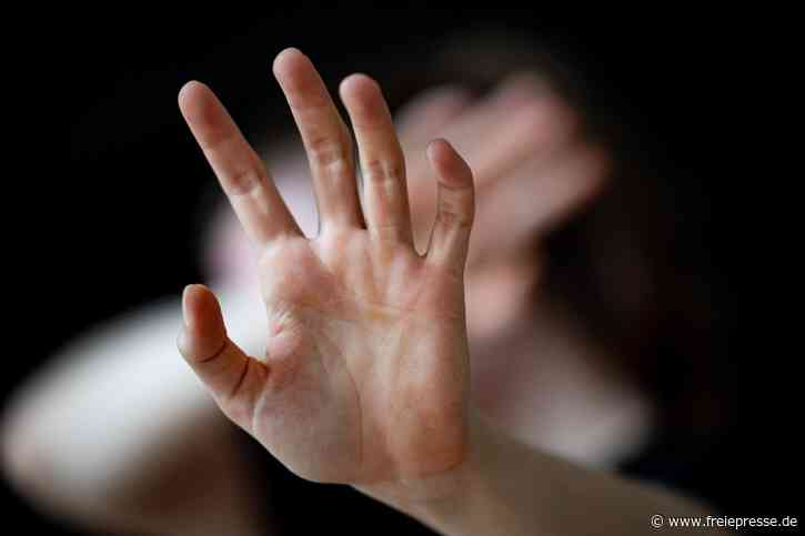 Anklage gegen 47-Jährigen aus Großenhain: Mann soll seine Freundin jahrelang betäubt, missbraucht und dabei teils gefilmt haben