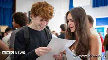 Top GCSE results in Wales see slight increase after major changes to qualifications