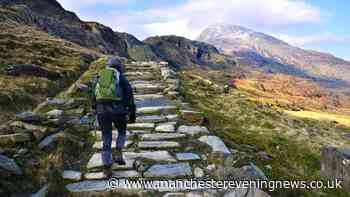 Manchester woman gives brutal four-word verdict after climbing Mount Snowdon - and people were quick to praise her
