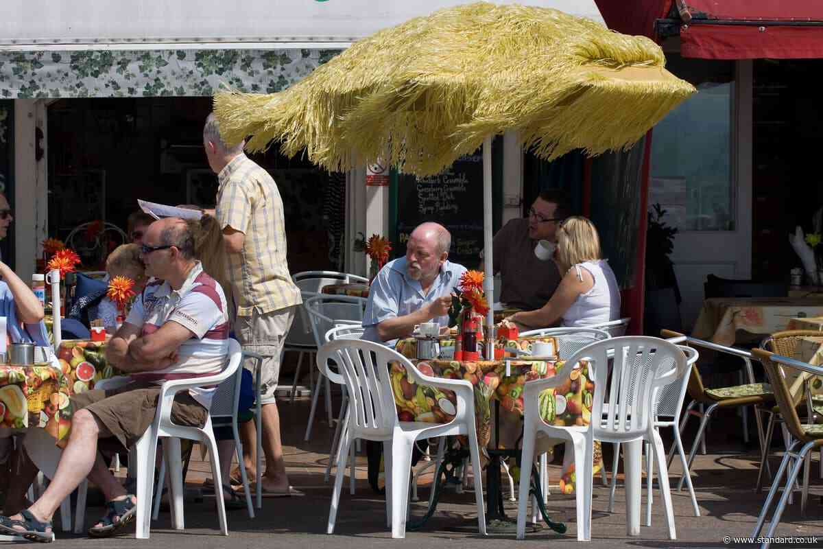 Business growth accelerates to four-month high amid hot weather boost
