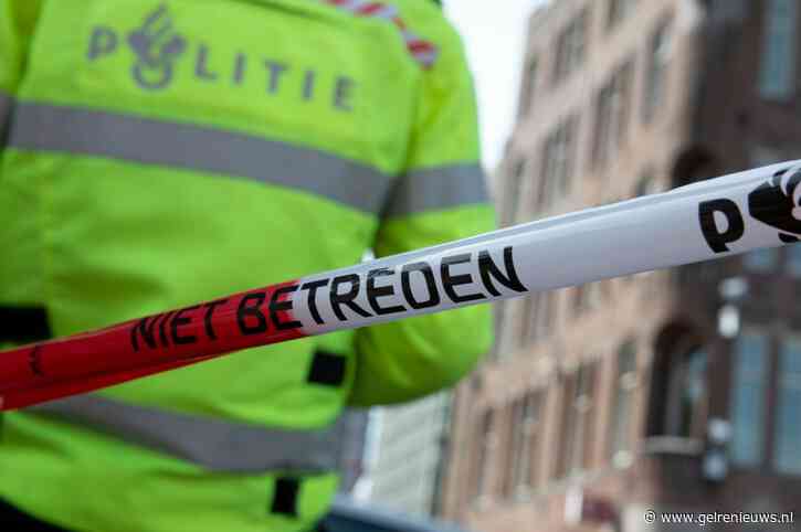Politie schiet 34-jarige man in been bij politiebureau
