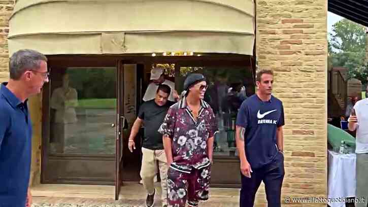Ronaldinho riparte dalla Serie C a 46 anni e vuole giocare: “Sto bene” – Video