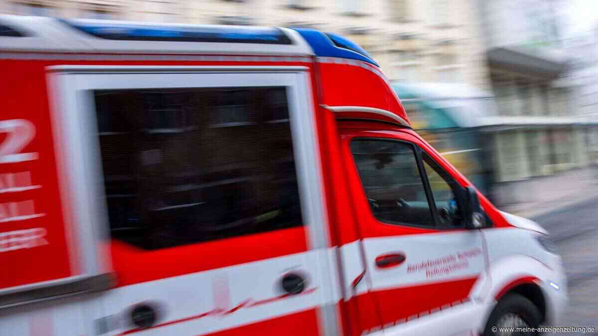 Auto rast durch Fußgängerzone - Verletzte