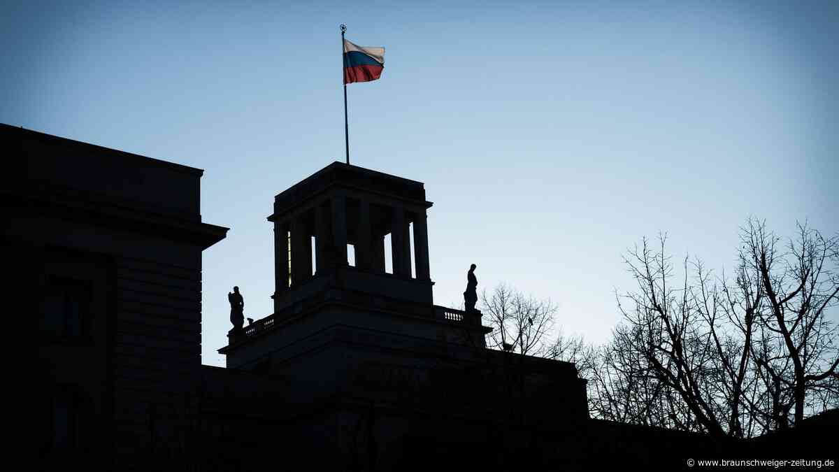Waffen für Putins Agenten? Behörden finden laut Bericht Lager nahe Berlin
