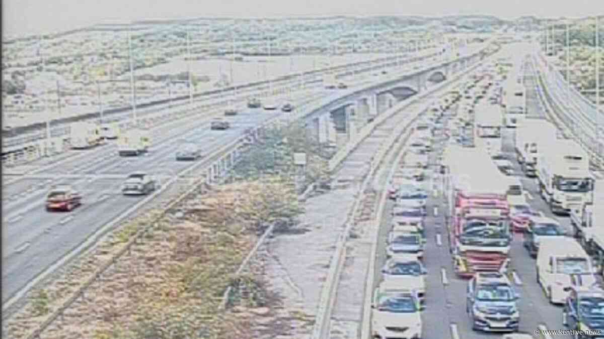 M2 fire LIVE as motorway partially blocked with long delays after car bursts into flames