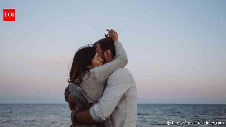 When Red Flags Are Green: Advice reframes dating worries; five signs of healthy love