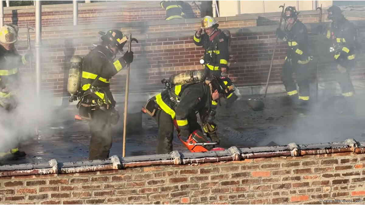 Cars blocking hydrants delay FDNY response to 4-alarm Bronx fire