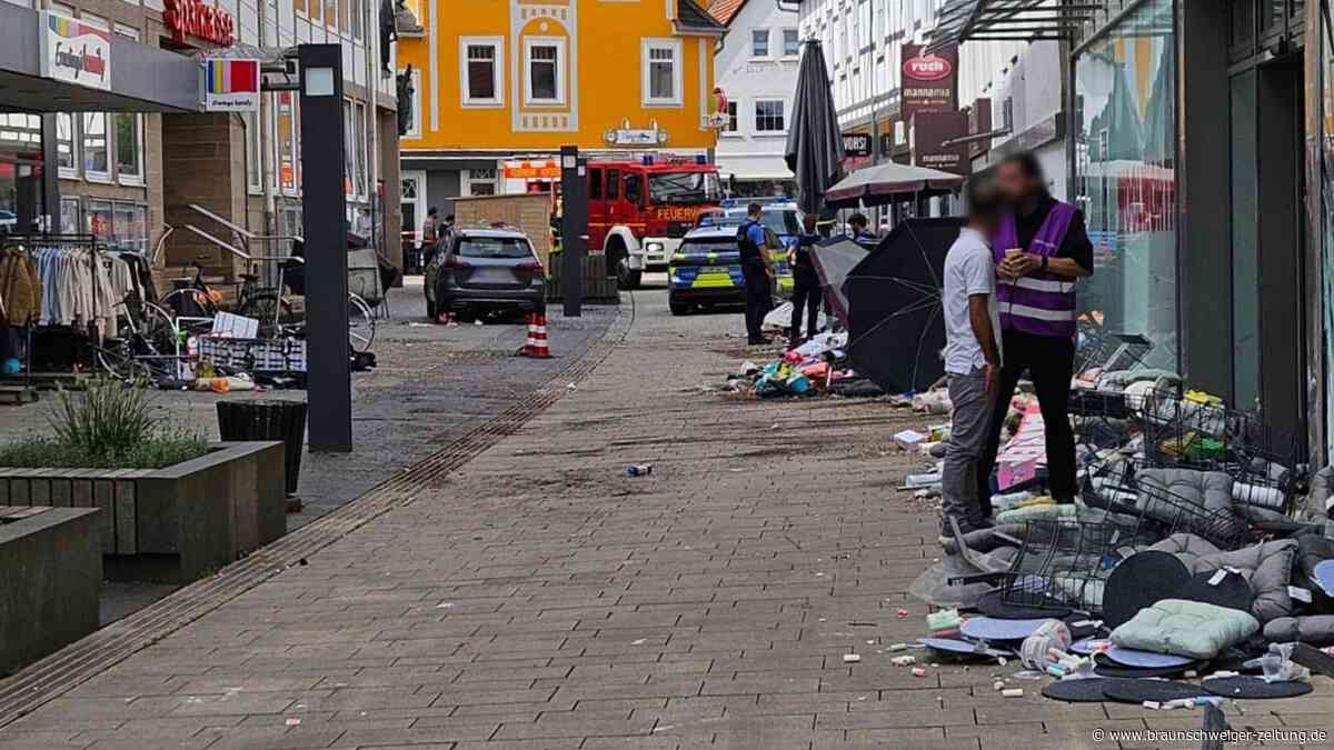 Mehrere Verletzte bei Fahrt durch Fußgängerzone in Hessen