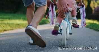 Hoe leren we kinderen beter fietsen? ‘Zijwieltjes zouden we moeten afschaffen’