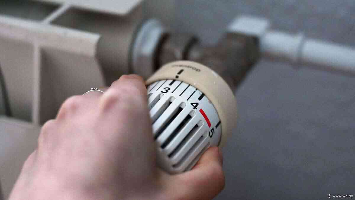 Heizkörper richtig entlüften: Warum das Thermostatventil regelmäßig geöffnet werden sollte