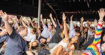 LIVE Lowlands | Niet alleen dansen en springen, maar ook rekken en strekken
