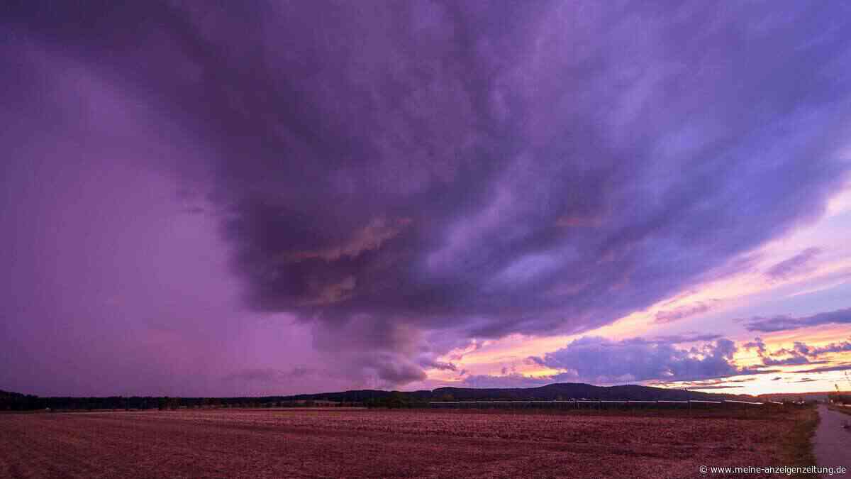 Unwetter-Chaos in Bayern: Überschwemmungen, Hagel, Unfälle – spektakuläre Fotos zeigen Folgen
