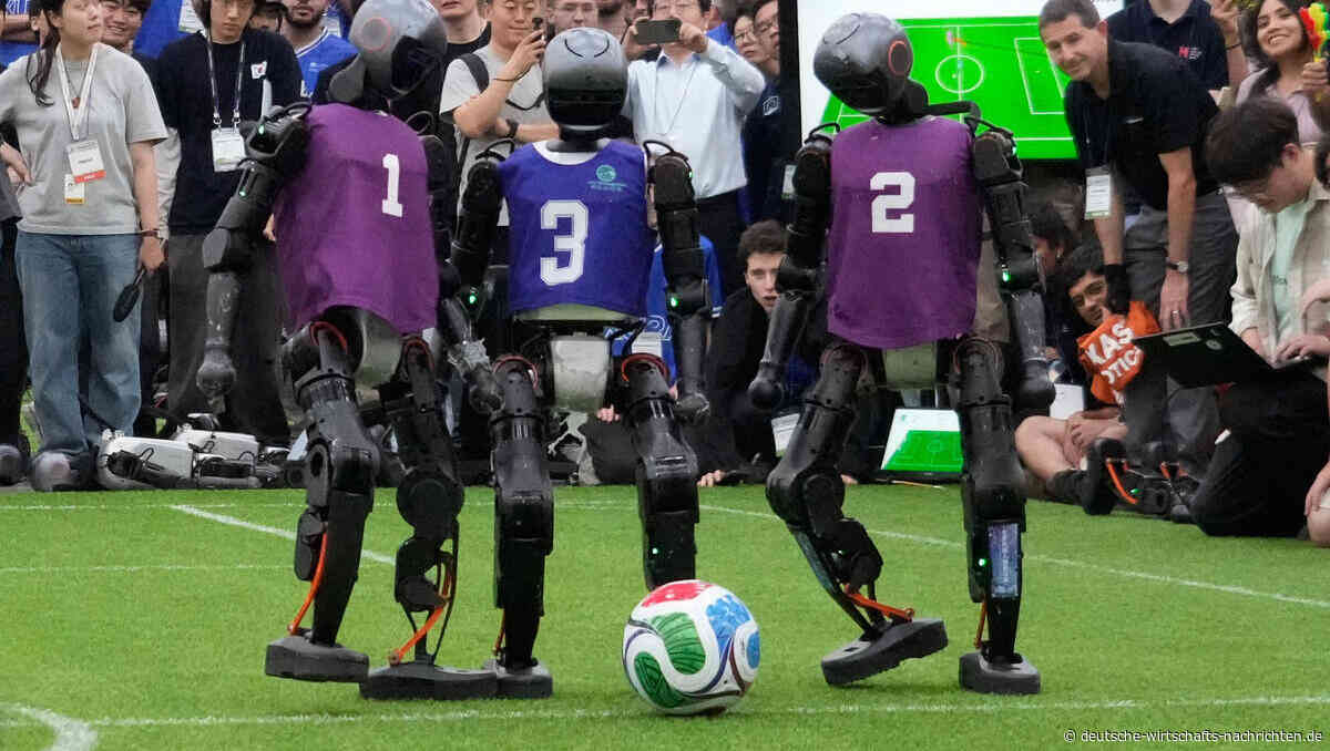 Fußball mit KI: Roboter erzielt Tore gegen Menschen