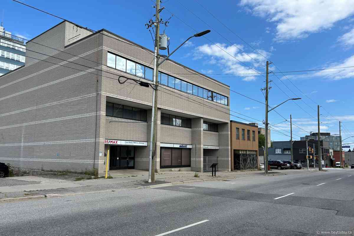 Ontario Liberal leader criticizes WSIB job cuts and office closures in Northern Ontario