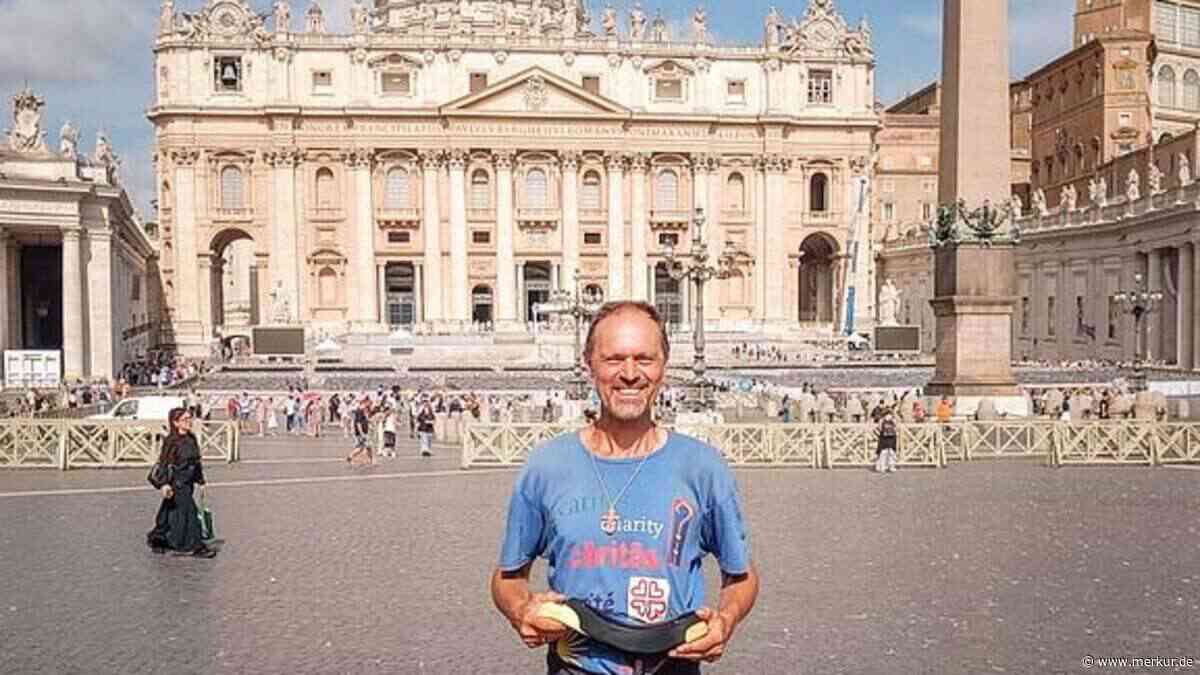 Zu Fuß und mit dem Einrad nach Rom – Frank Speer pilgerte 2.000 Kilometer für einen guten Zweck