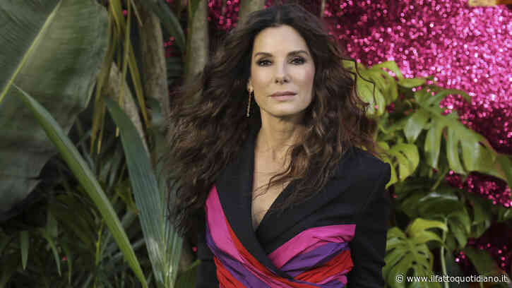 “Non potevo parlare della sua malattia, portare il peso della diagnosi mi ha isolata. Ho iniziato a elaborare il lutto quattro anni prima che lui scomparisse”: Sandra Bullock sulla morte del compagno Bryan Randall