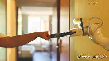 Potsdam: KI-Roboter „Billie“ hilft im Housekeeping