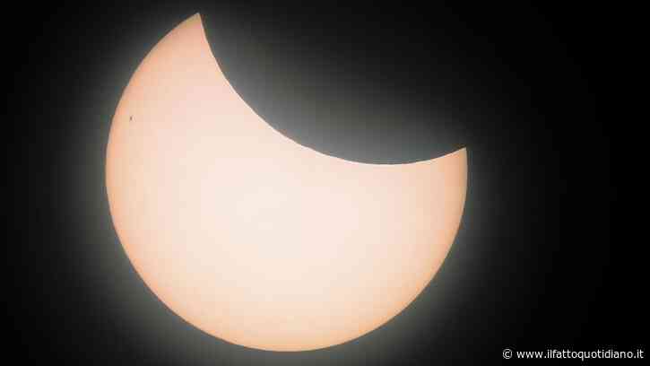 In arrivo l’eclissi del 28 agosto: la Luna si oscura al 96% e si chiude “il tunnel dell’eclissi”. Gli orari, la mappa e le istruzioni per l’osservazione