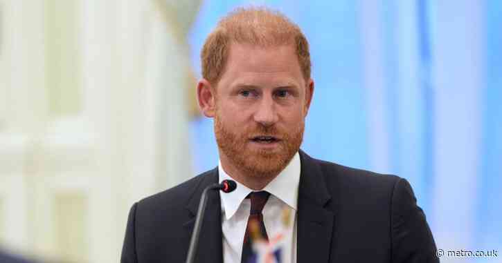 Prince Harry and others told to pay £9,500,000 to Daily Mail