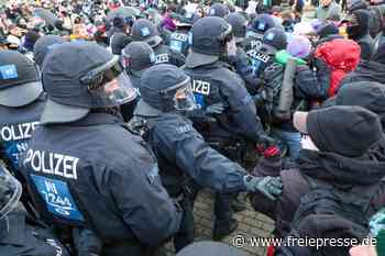 Nach Einsatz gegen AfD-Gegendemonstrantin in Riesa: Ermittlungen gegen Polizisten eingestellt