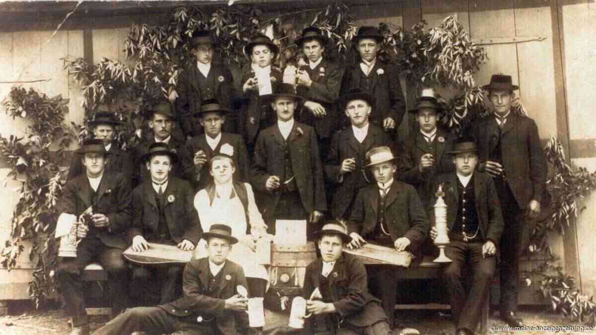 Burschen- und Madlverein Ainhofen feiert 113 Jahre mit 64 Vereinen