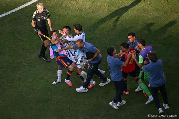 ⚖️ FIFA ban Paredes for 10 games, fine Gavi after World Cup final