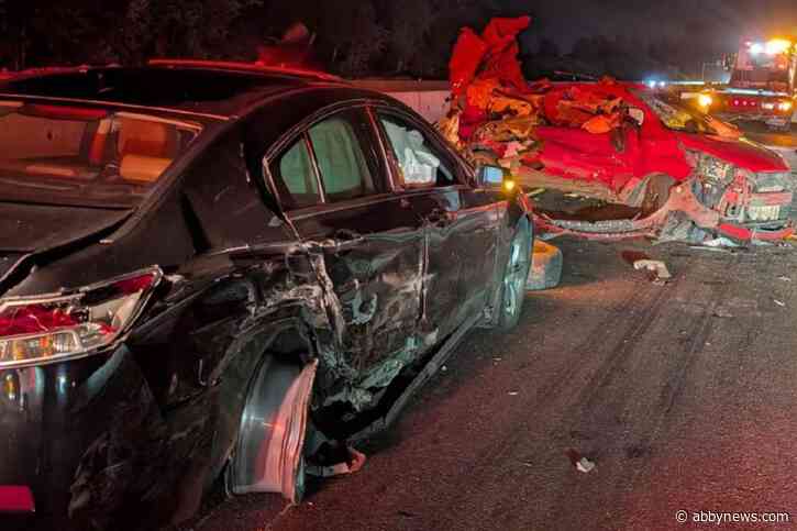 Woman arrested after striking 3 vehicles on Hwy. 1 in Abbotsford