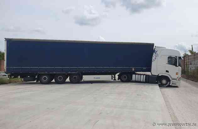 POL-HI: Sattelzug verirrt sich bei der Anschlussstelle Hildesheim-Drispenstedt in eine Autobahnbaustelle und bleibt stecken