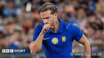 Chelsea reject initial Leeds loan bid for Mudryk