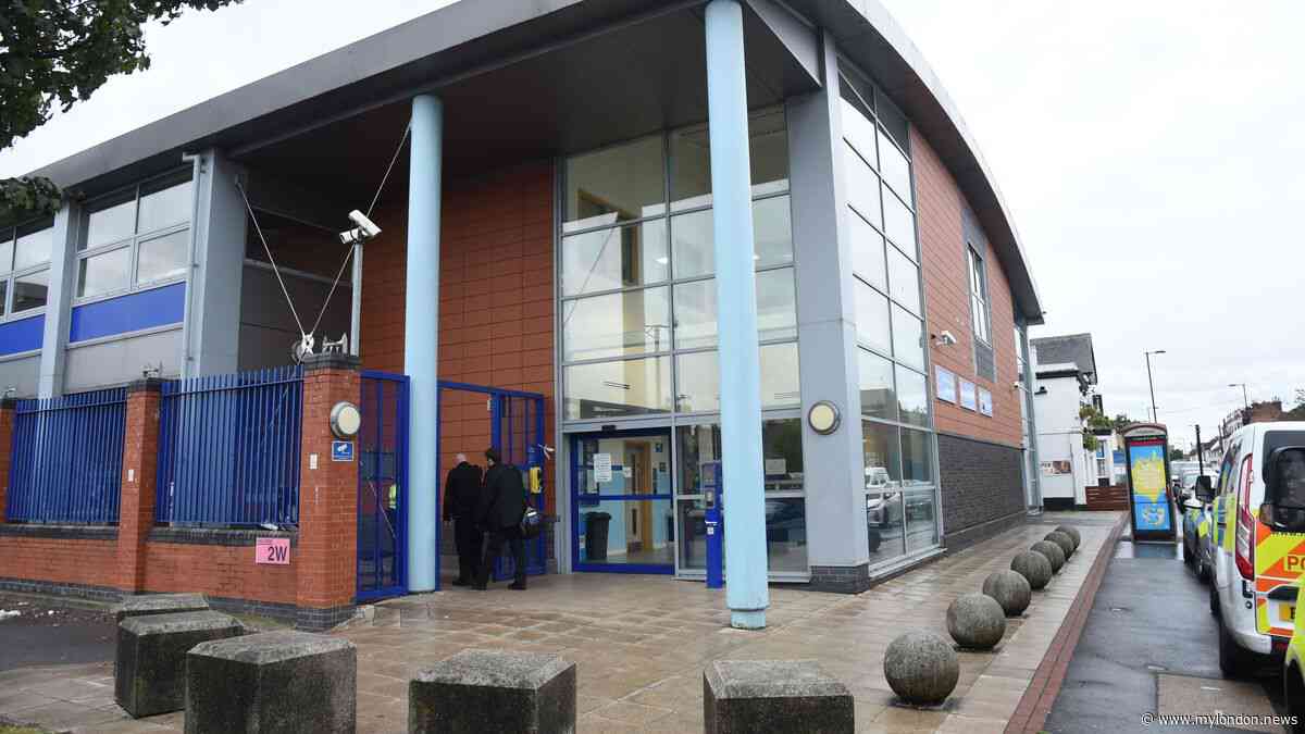 Man dies in Met Police custody after 'becoming unwell' in Croydon cell