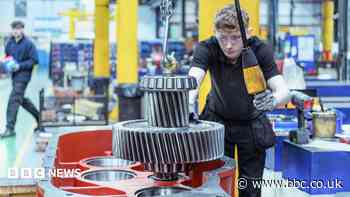 Competition for degree apprenticeships quadruples as university costs rise