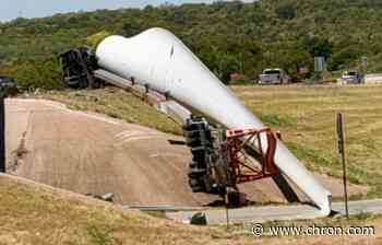 Texas Republican goes off on wind turbines—Texans have opinions