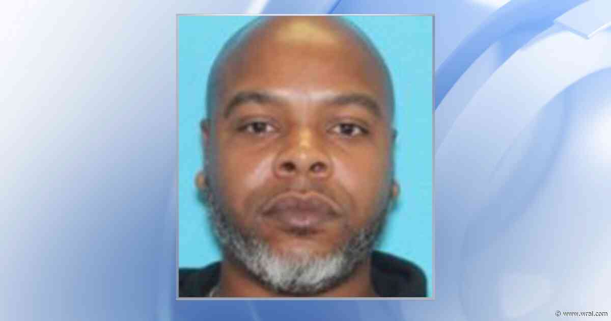Raleigh man charged with stealing phones from FedEx packages
